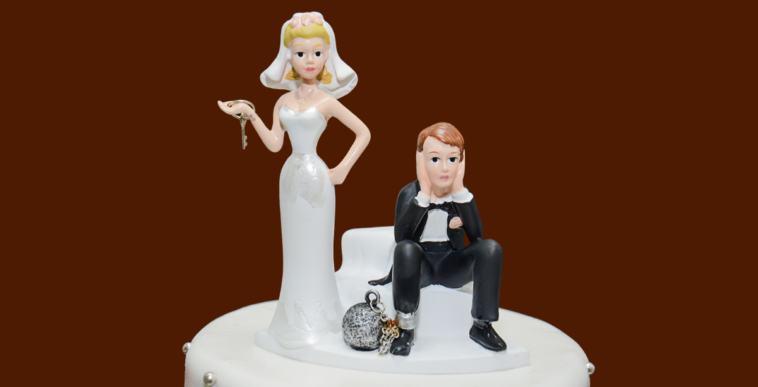Unhappy wedding cake topper